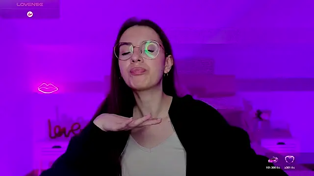 Real cutie1 online show from November 10, 9:03 pm