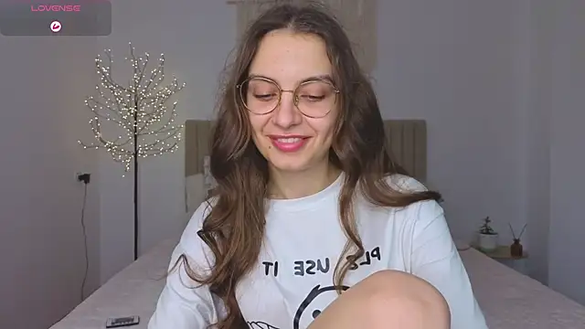 Real cutie1 online show from November 23, 1:33 pm