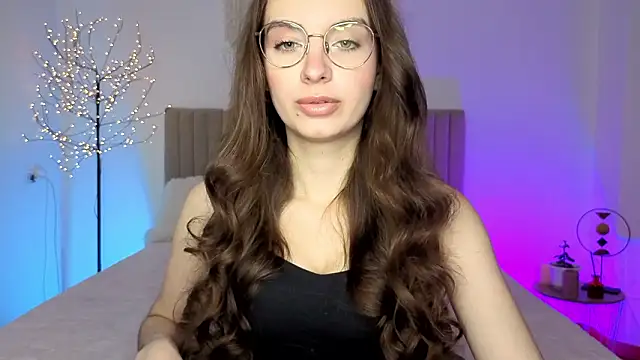 Real cutie1 online show from February 17, 2:02 pm