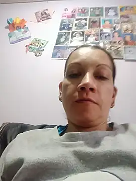 Snapshot of Chriss_girl_of_imaginatio chatting on July 21, 12:07 pm Chriss girl of imaginatio online show from July 21, 12:07 pm