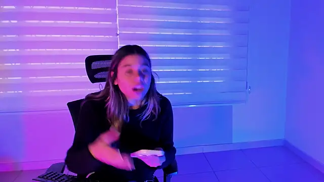 Rachell criss online show from September 30, 9:20 pm