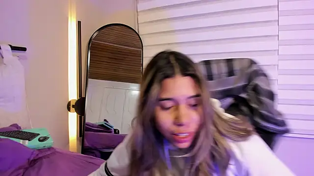 Rachell criss online show from October 3, 5:15 am