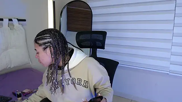 Rachell criss online show from October 8, 6:44 am