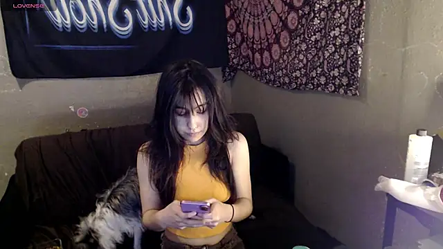 London Ray online show from April 14, 9:21 pm