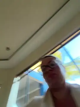 Anjinhavagabunda online show from April 6, 10:05 am