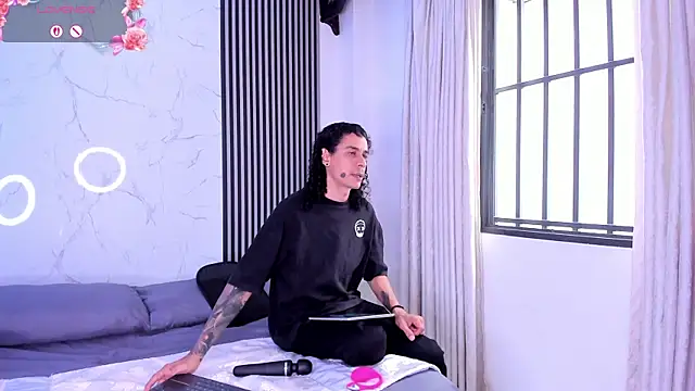 JackAndRosse  online show from February 17, 2:02 pm