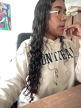 Seshat Hitt online show from October 3, 6:16 pm