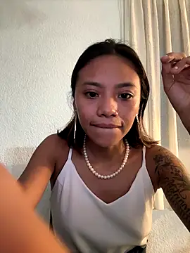 Nia Desire online show from September 19, 6:26 am