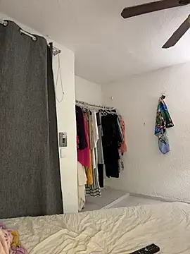 Nia Desire online show from March 13, 7:48 am