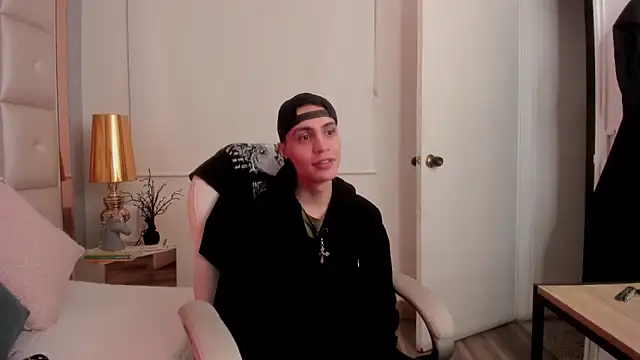 dark sun302 online show from December 18, 3:45 am