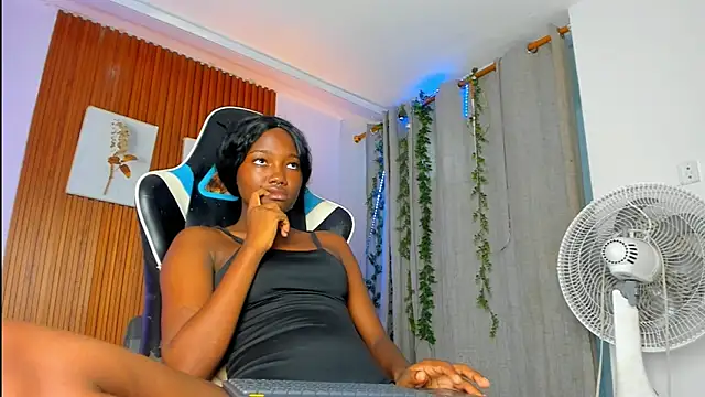 Evaa 18 online show from January 13, 5:18 pm