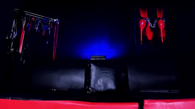 isabellestone online show from December 4, 11:02 pm