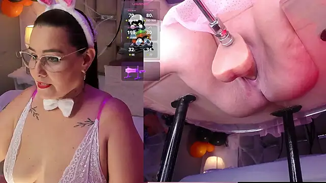 ErikaMontiel   online show from October 11, 8:18 pm