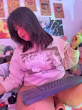 Snapshot of Lolii_Zoe chatting on January 13, 7:19 pm Lolii Zoe online show from January 13, 7:19 pm