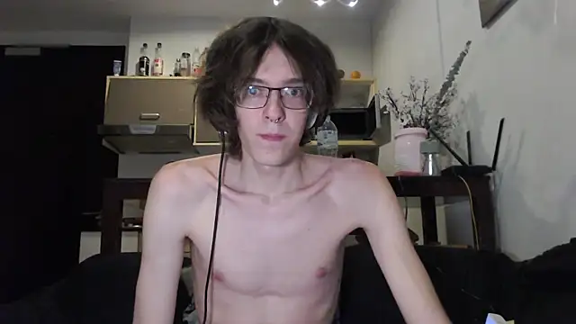 Snapshot of LovesomeCookie chatting on September 15, 2:17 pm LovesomeCookie online show from September 15, 2:17 pm