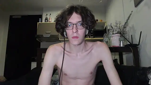 Snapshot of LovesomeCookie chatting on September 16, 2:29 pm LovesomeCookie online show from September 16, 2:29 pm