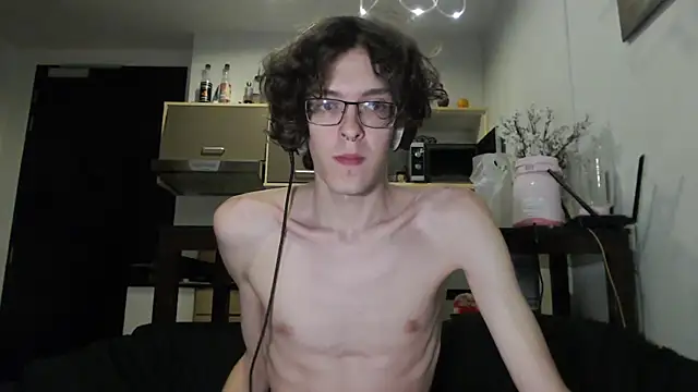 Snapshot of LovesomeCookie chatting on October 3, 2:03 pm LovesomeCookie online show from October 3, 2:03 pm