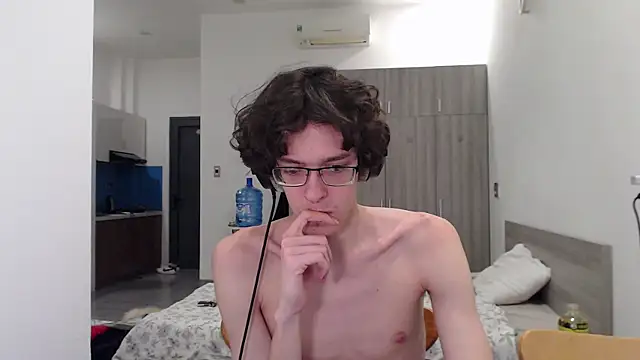 Snapshot of LovesomeCookie chatting on November 12, 6:52 pm LovesomeCookie online show from November 12, 6:52 pm