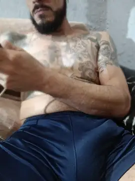 Snapshot of Kerryflon chatting on April 5, 8:00 am Kerryflon online show from April 5, 8:00 am