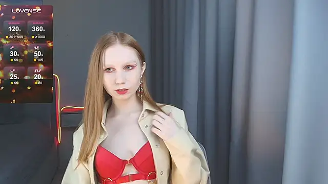 FoxyMira online show from December 5, 1:42 pm