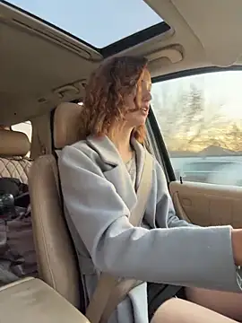 Snapshot of DollyTall chatting on November 22, 10:47 am DollyTall online show from November 22, 10:47 am