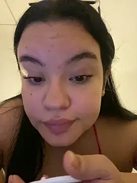 Snapshot of Emily_Taylor2 chatting on September 11, 2:00 am Emily Taylor2 online show from September 11, 2:00 am