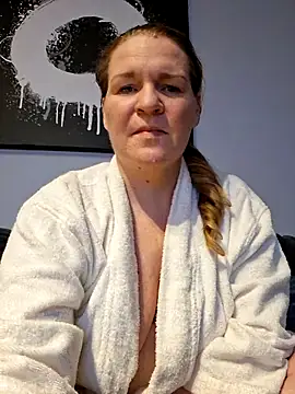 less-is-moore online show from February 12, 2:56 pm