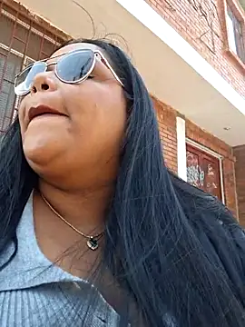 Snapshot of Arena_13 chatting on February 12, 6:03 pm Arena 13 online show from February 12, 6:03 pm