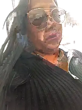 Snapshot of Arena_13 chatting on February 24, 6:06 pm Arena 13 online show from February 24, 6:06 pm