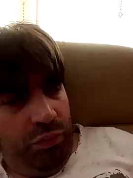 Snapshot of ynroh_87 chatting on May 29, 10:24 am ynroh 87 online show from May 29, 10:24 am