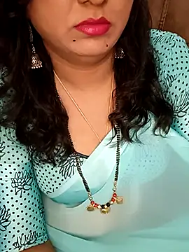 Snapshot of Niharika555 chatting on May 13, 5:21 pm Niharika555 online show from May 13, 5:21 pm