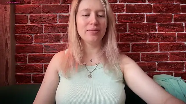 CitrusBlissss online show from November 11, 2:22 am