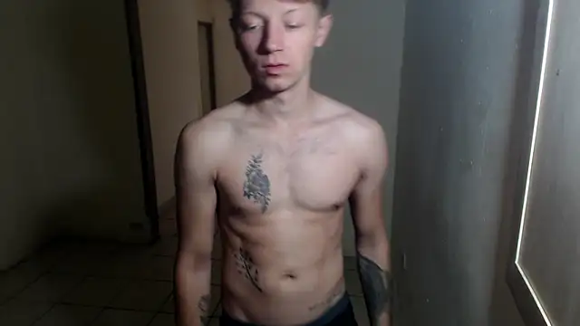 BlondZilla online show from April 4, 5:43 pm