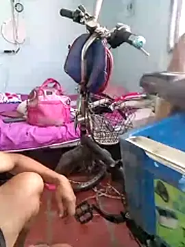 miroqui143 online show from November 22, 2:38 pm