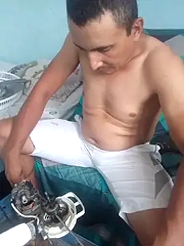 miroqui143 online show from December 14, 4:34 pm