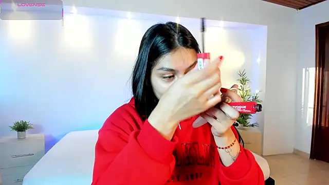 AidaJones online show from March 19, 11:36 am