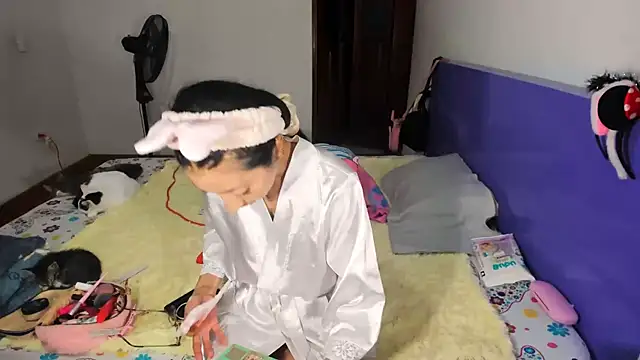 Anais lux online show from April 15, 11:38 pm