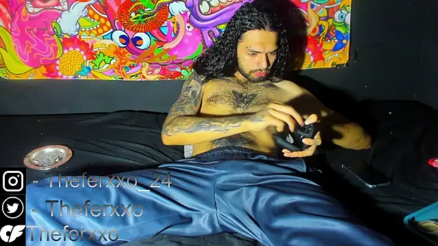 Snapshot of Theferxxo_12 chatting on April 9, 8:36 pm Theferxxo 12 online show from April 9, 8:36 pm