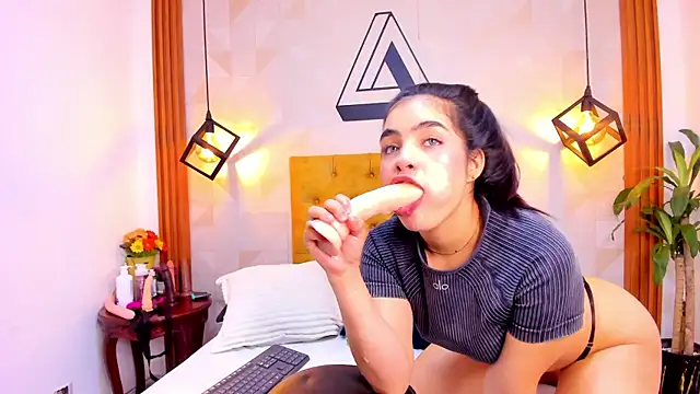 violet sweet19 online show from November 14, 12:42 am