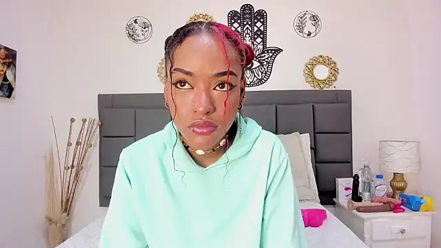 summer williams18 online show from January 15, 1:26 pm