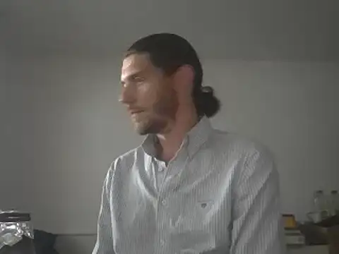 Snapshot of captainckring chatting on May 6, 6:13 pm captainckring online show from May 6, 6:13 pm