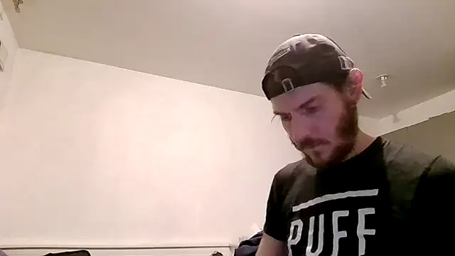 Snapshot of captainckring chatting on June 6, 8:57 pm captainckring online show from June 6, 8:57 pm