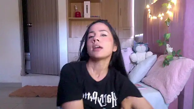 SelinaCatt  online show from January 14, 10:47 pm