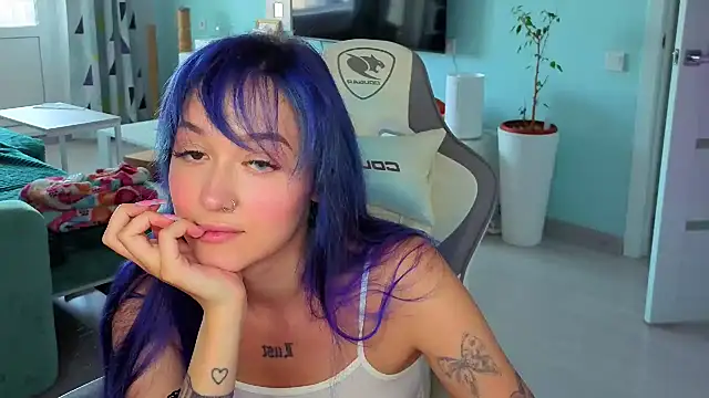 Snapshot of Im_suka chatting on July 10, 4:17 am Im suka online show from July 10, 4:17 am