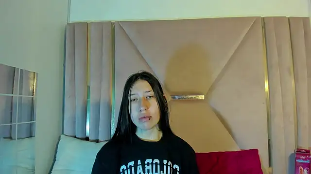 venusmorgan online show from September 16, 3:46 pm