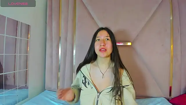 venusmorgan online show from December 14, 3:50 pm