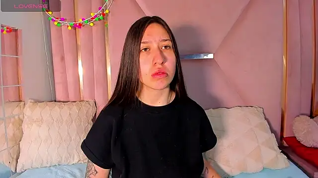 venusmorgan online show from January 15, 8:45 pm