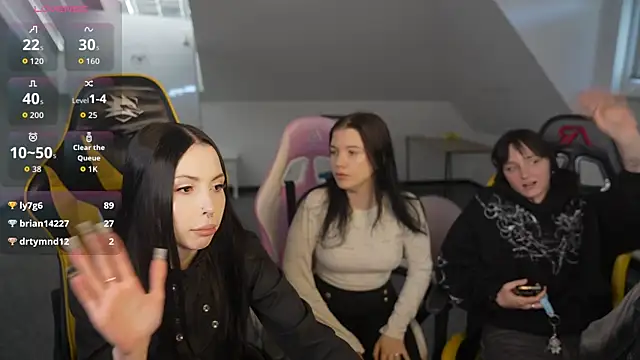 VivianSweet  online show from April 1, 1:41 pm