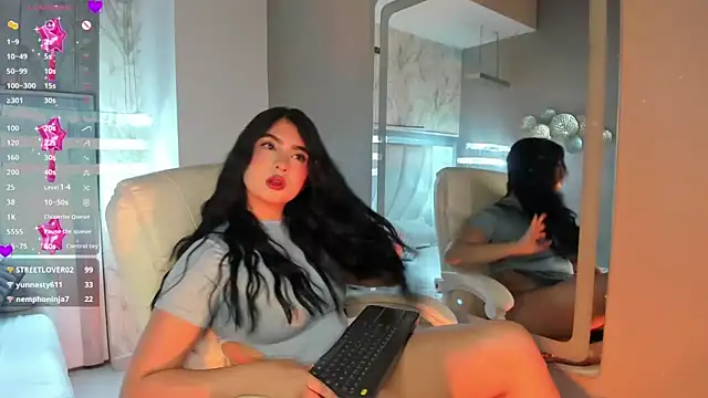 Snapshot of Sweety_Nicole_ chatting on May 18, 2:56 pm Sweety Nicole online show from May 18, 2:56 pm