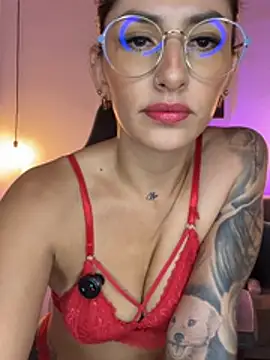 Snapshot of SOY_NOOA chatting on July 17, 1:07 pm SOY NOOA online show from July 17, 1:07 pm